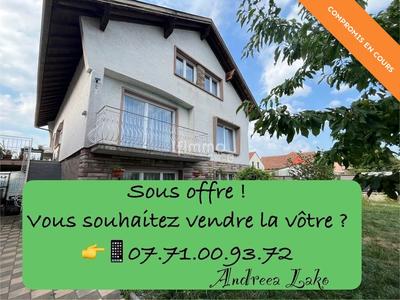 Maison - 252 m² - 10 pièces