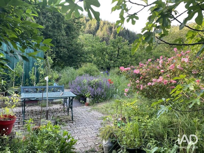 Maison - 300 m² - 7 pièces