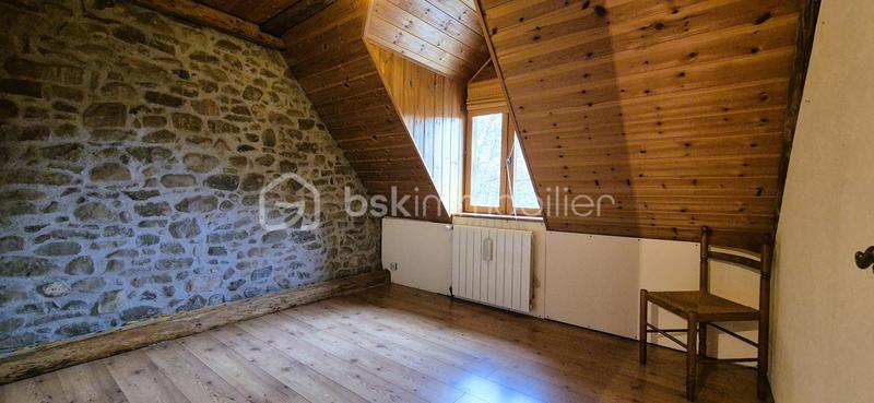 Corps de ferme - 180 m² - 6 pièces