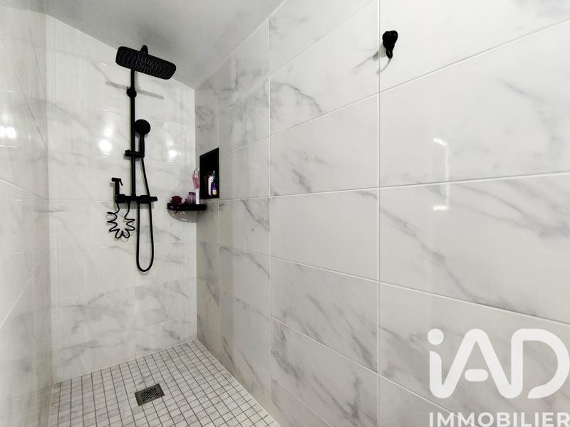 Maison - 111 m² - 6 pièces