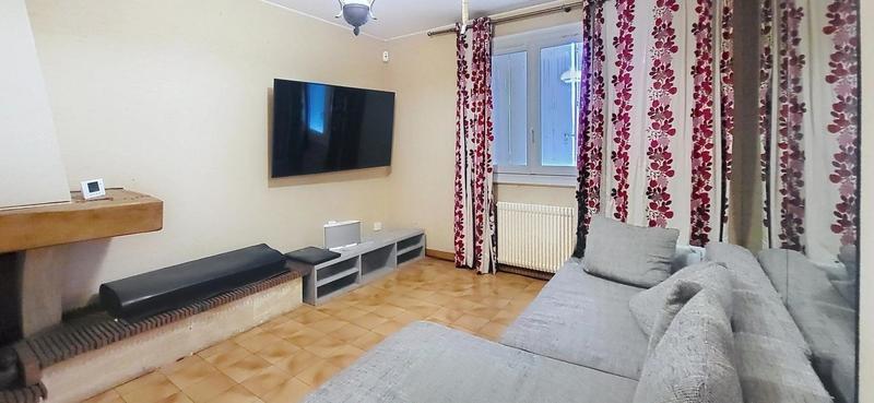 Maison - 232 m² - 8 pièces