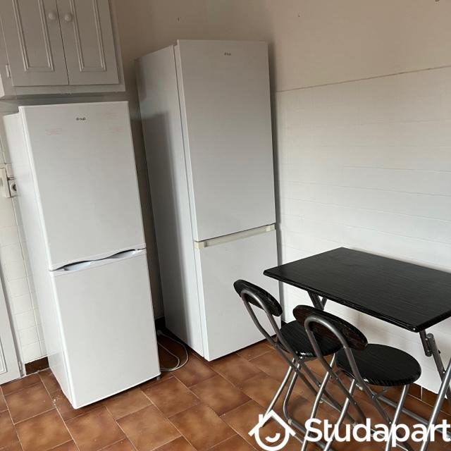 Chambre - 9 m² - 1 pièce