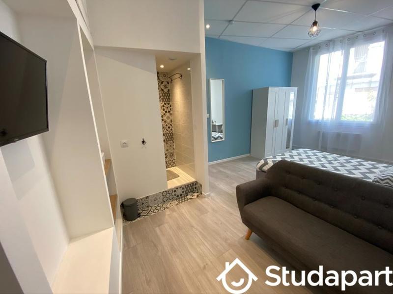 Chambre - 13 m² - 1 pièce