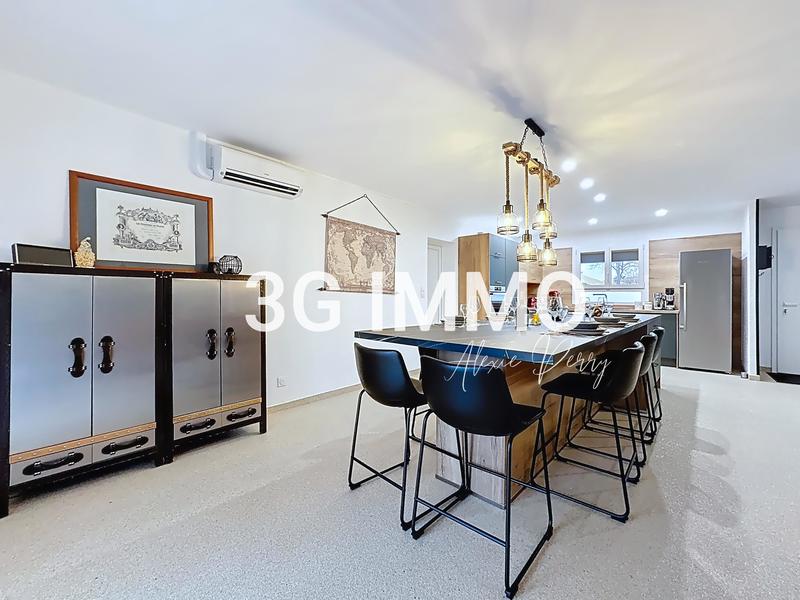 Maison - 106 m² - 4 pièces