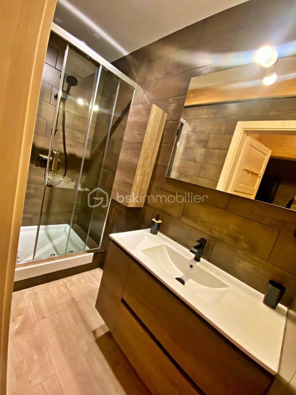 Châlet - 220 m² - 9 pièces