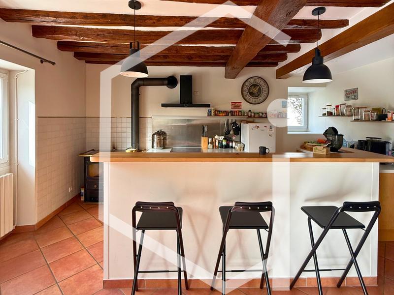 Propriété - 290 m² - 18 pièces