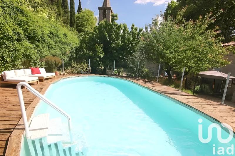 Maison - 195 m² - 7 pièces