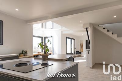 Maison - 142 m² - 6 pièces