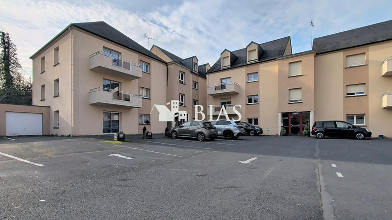 Appartement - 90 m² - 4 pièces