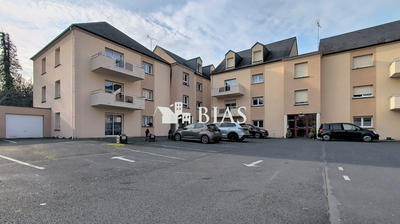 Appartement - 90 m² - 4 pièces