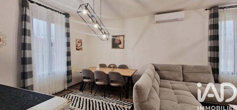 Maison - 223 m² - 9 pièces