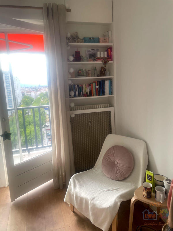 Appartement - 122 m² - 1 pièce