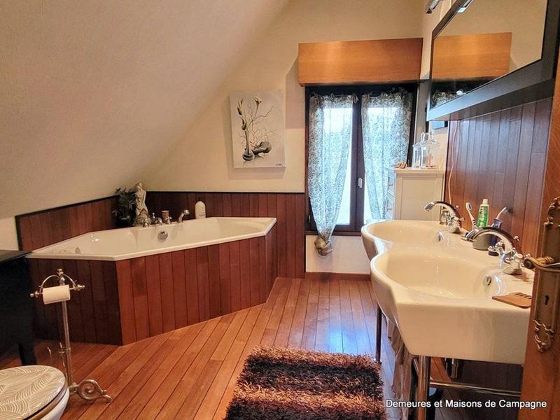 Maison en pierre - 122 m² - 4 pièces