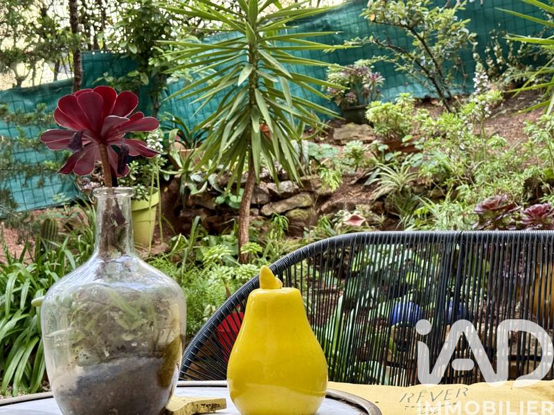 Appartement - 93 m² - 4 pièces