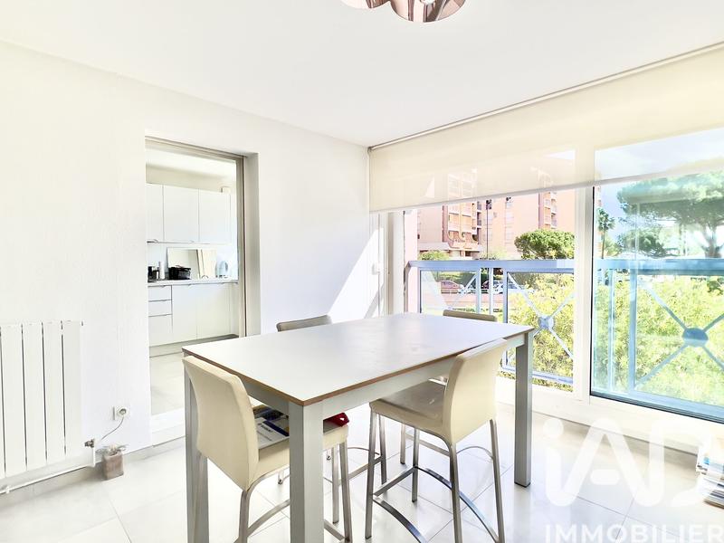 Appartement - 76 m² - 2 pièces