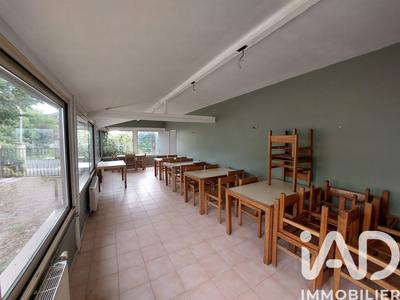 Maison - 290 m² - 3 pièces