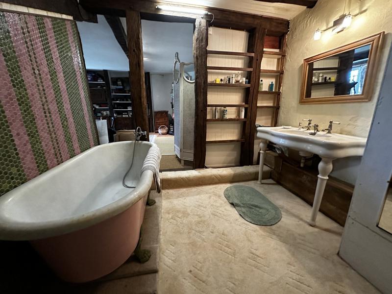 Maison ancienne - 380 m² - 11 pièces