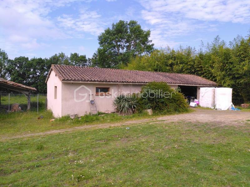 Corps de ferme - 81 m² - 2 pièces
