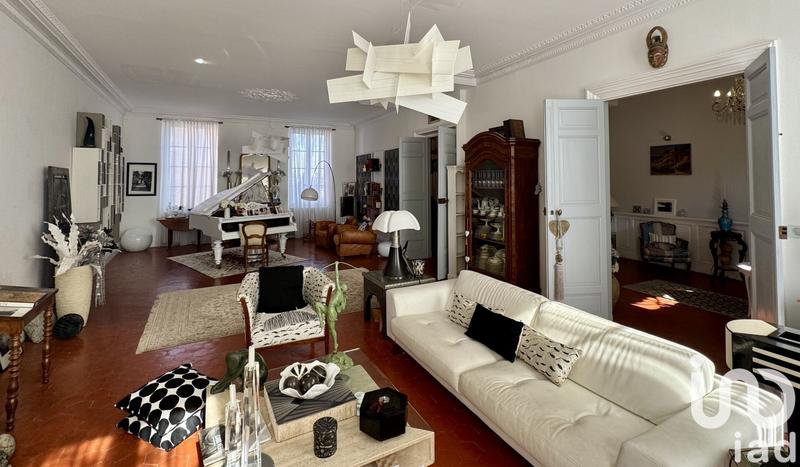 Maison - 400 m² - 10 pièces