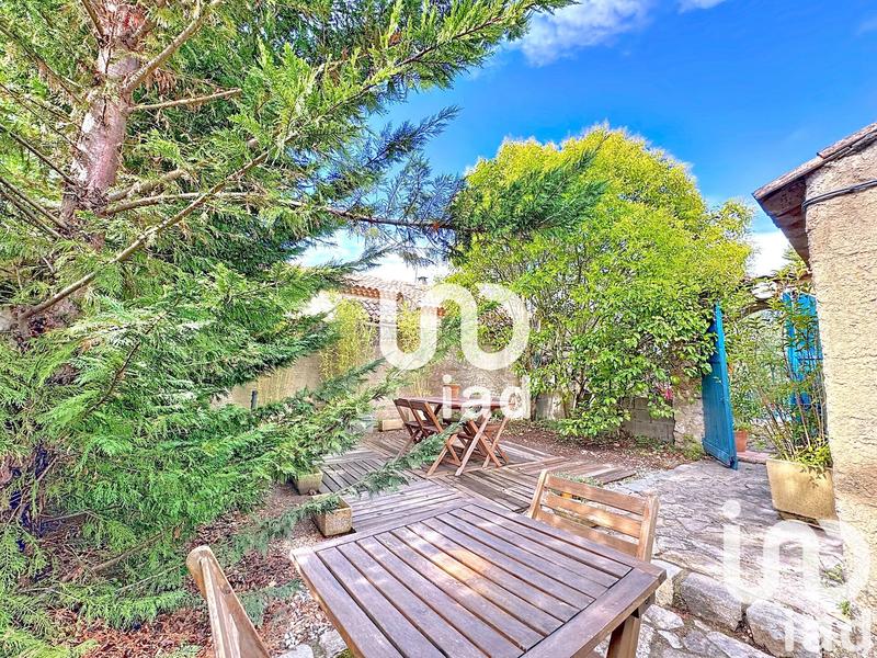 Maison - 186 m² - 9 pièces