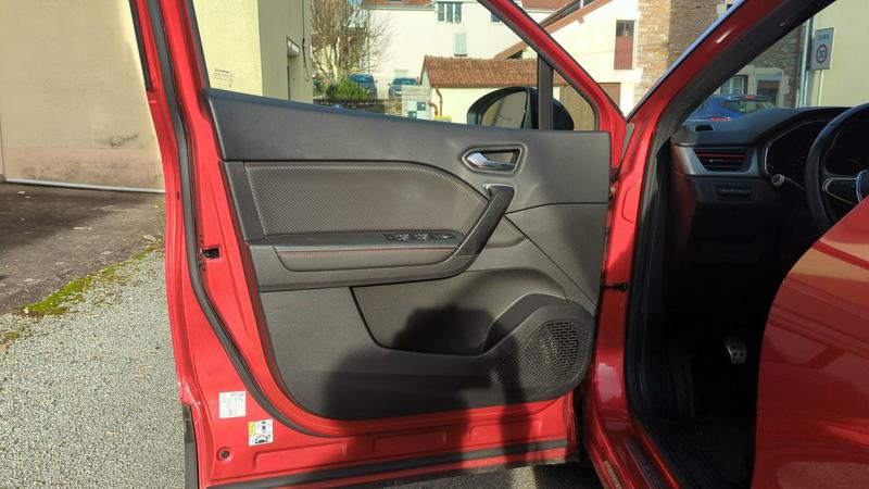 Renault Captur II 1.3 TCe Mild Hybrid 140 Rs Line