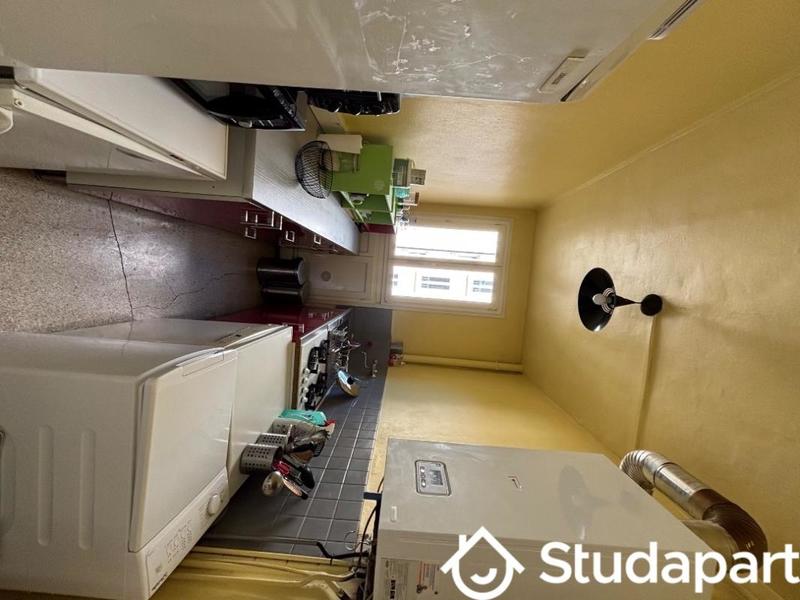 Chambre - 12 m² - 1 pièce