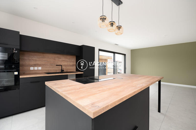 Villa - 135 m² - 4 pièces