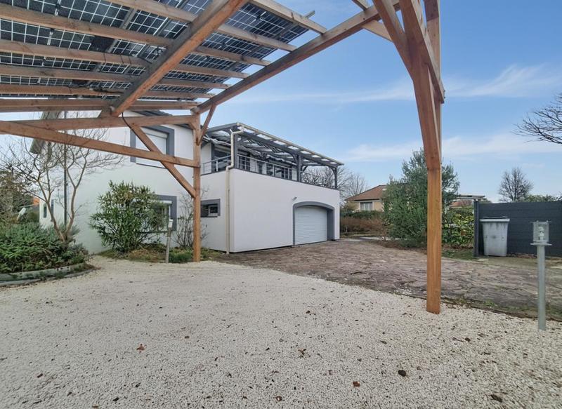 Maison - 125 m² - 5 pièces