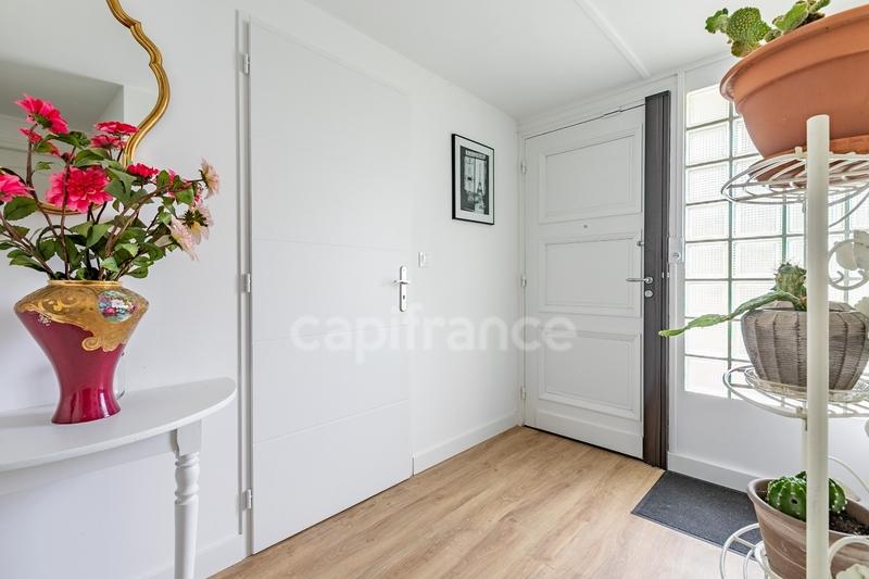 Maison - 260 m² - 8 pièces
