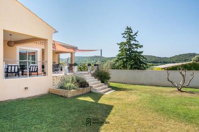 Villa - 198 m² - 7 pièces