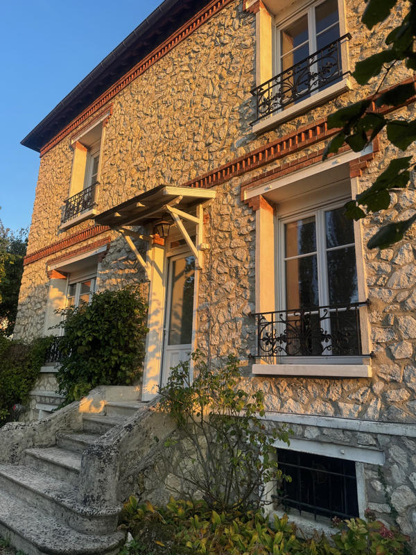 Maison - 145 m² - 7 pièces