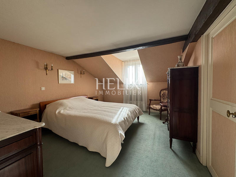 Maison - 161 m² - 6 pièces