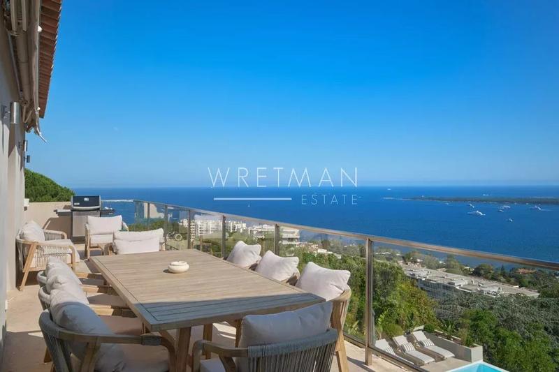 Villa - 291 m² - 7 pièces