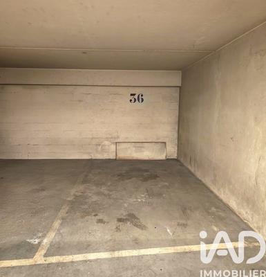 Parking - 15 m²