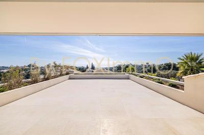 Appartement - 141 m² - 4 pièces