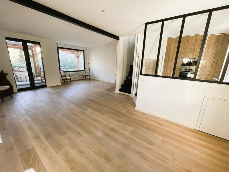 Maison - 122 m² - 4 pièces