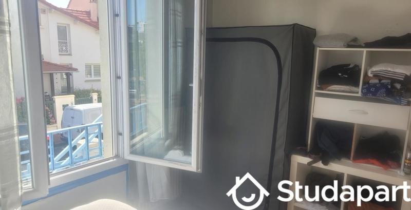 Chambre - 12 m² - 1 pièce