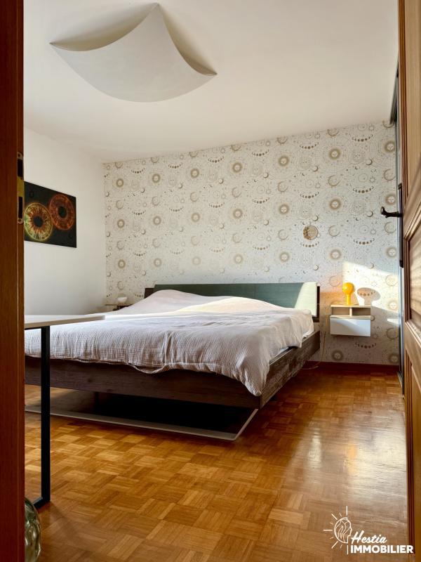 Appartement - 97 m² - 5 pièces