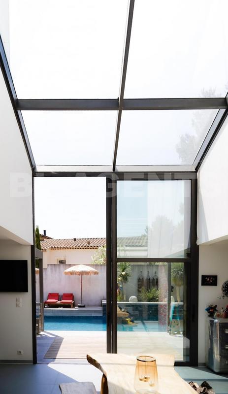 Maison - 260 m² - 6 pièces