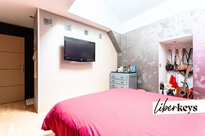 Maison - 208 m² - 8 pièces