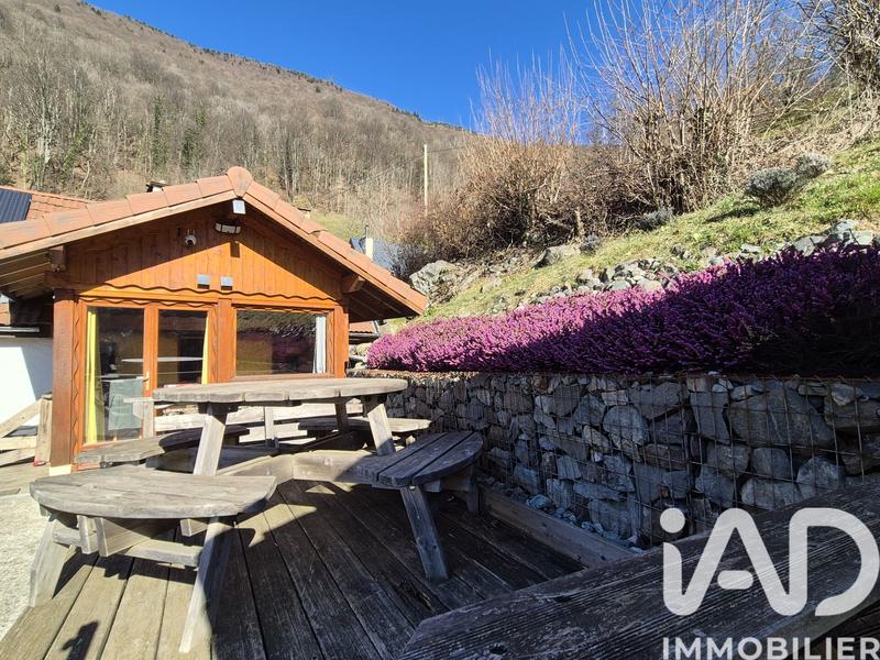 Maison - 106 m² - 5 pièces