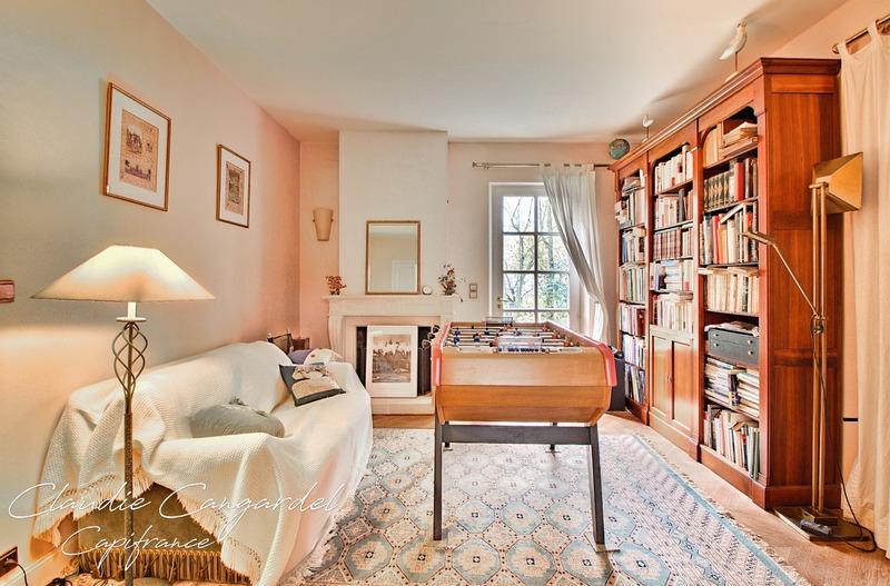 Propriété - 252 m² - 7 pièces