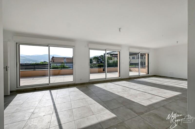 Appartement - 110 m² - 5 pièces