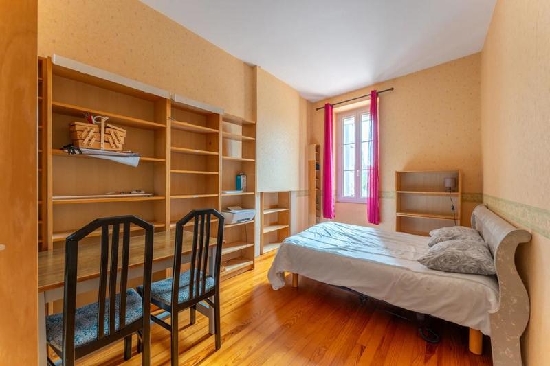 Maison en pierre - 174 m² - 7 pièces