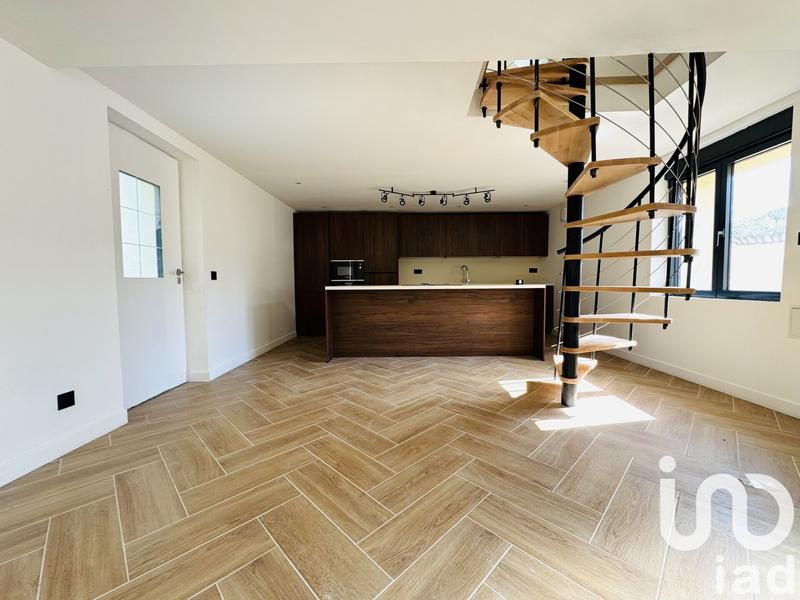 Maison - 121 m² - 4 pièces