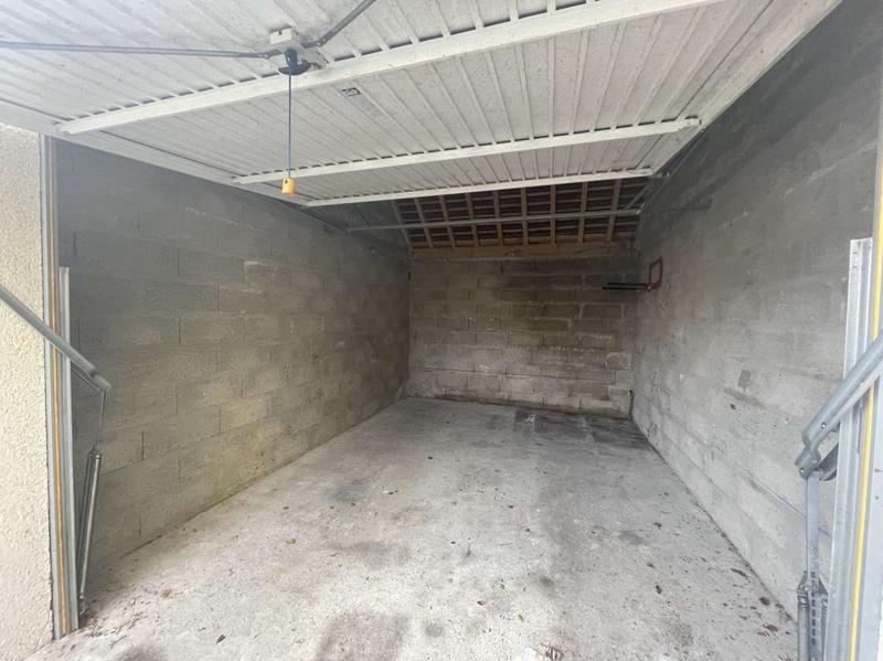 Garage - 14 m²
