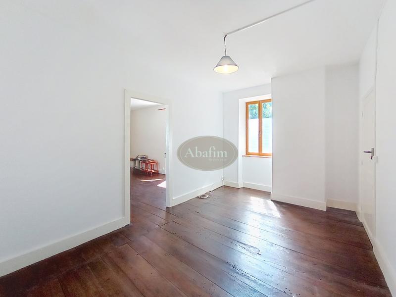 Maison - 170 m² - 7 pièces