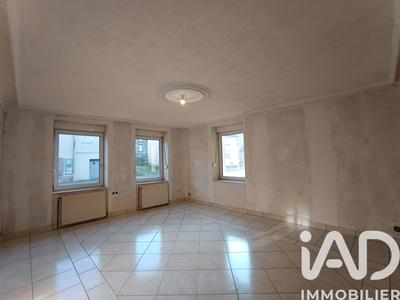 Maison - 201 m² - 7 pièces