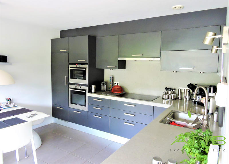 Villa - 194 m² - 8 pièces