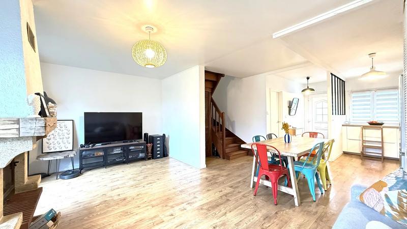 Maison - 83 m² - 4 pièces